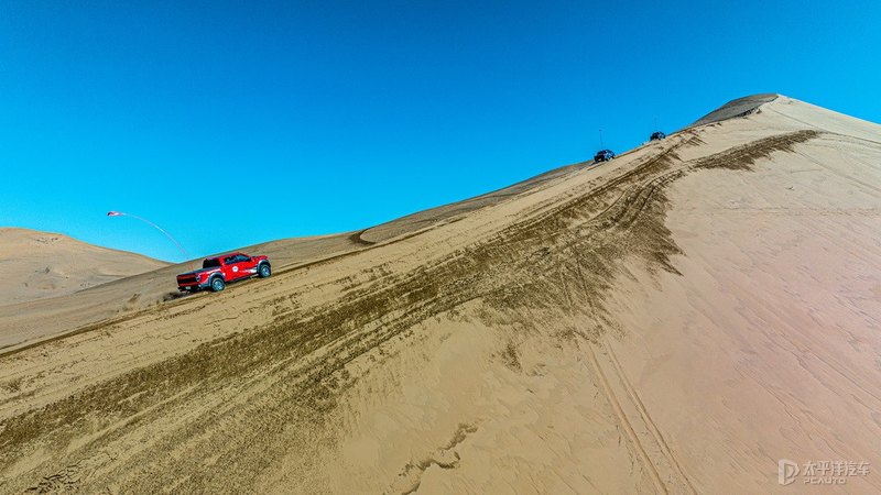 乌兰布和沙漠猛禽翻车后续,福特f-150猛禽图解