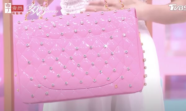 王思佳贵气香奈儿,王思佳香奈儿包视频