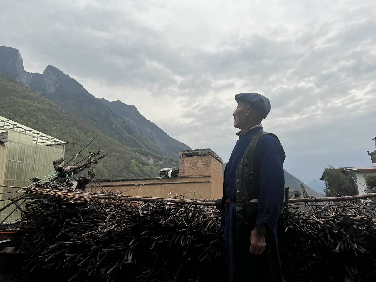 512地震北川打开生命通道,纪念北川地震十周年