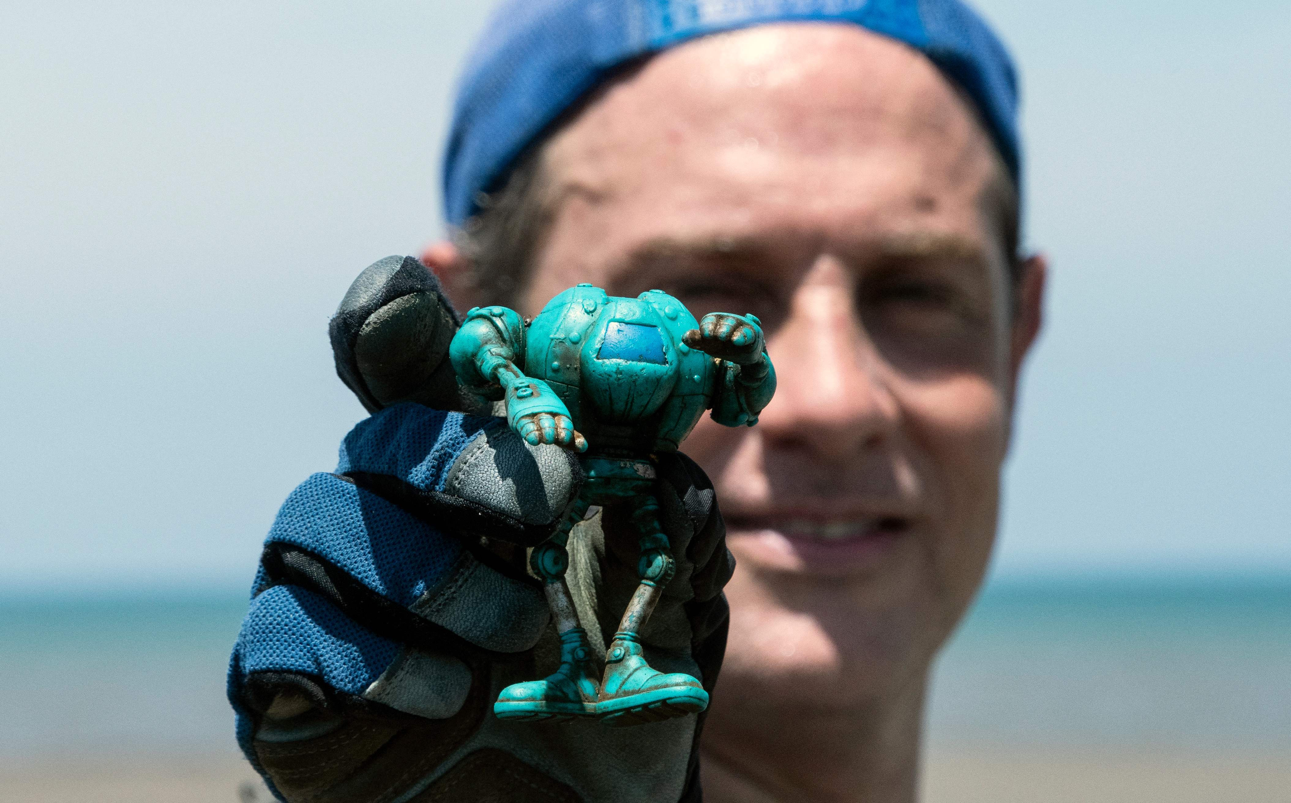 英国海滩垃圾清理,斯里兰卡海滩垃圾清理