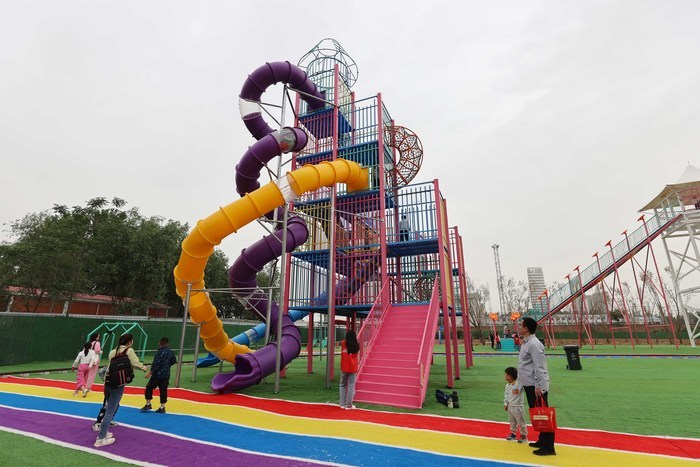 济南东部无动力儿童乐园,济南西客站片区儿童乐园