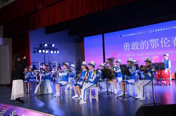 七彩童年迎春晚会,七彩童年幼儿园六一儿童汇演视频