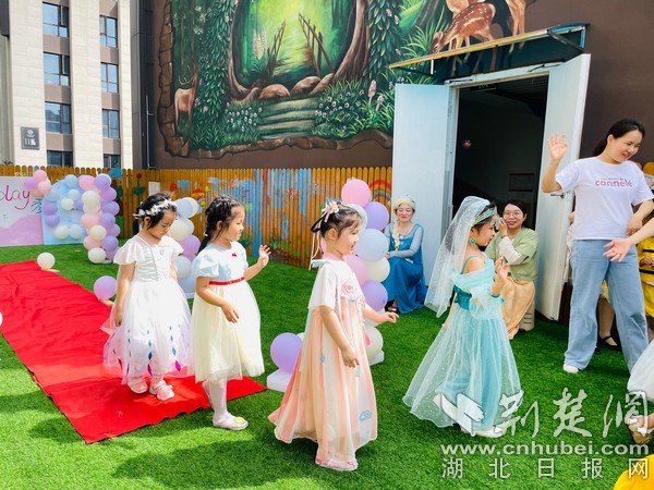 庆六一回味童年,庆六一伴成长