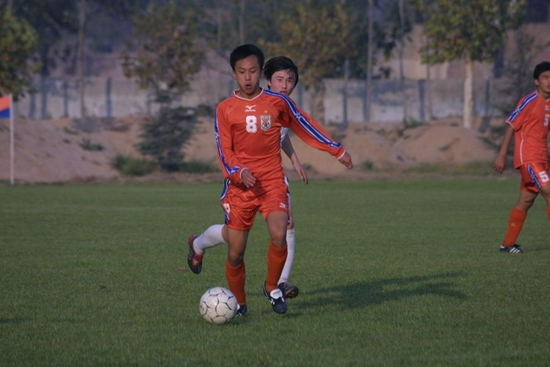 正好侃球碰上防守反击的行家,侃球时间张弛完整视频