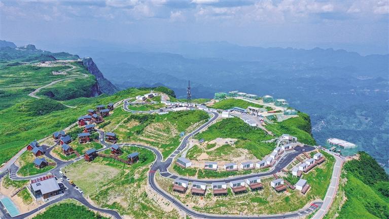 八面山风景区收入多少,湖南龙山八面山夏天凉爽吗