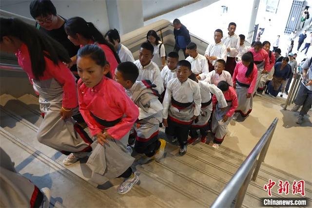 40个藏族孩子圆梦北京,藏族孩子在北京