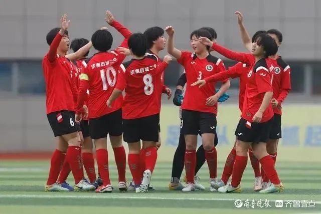 济南市历城二中女足,济南历城二中女足队16号