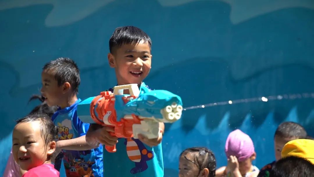 弥渡七彩艺术儿童节,儿童节学校表演有意义吗