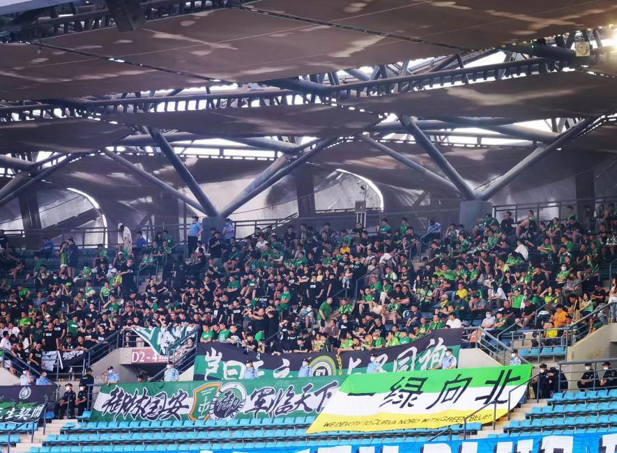 半场连追两球！国安客场艰难战平大连人