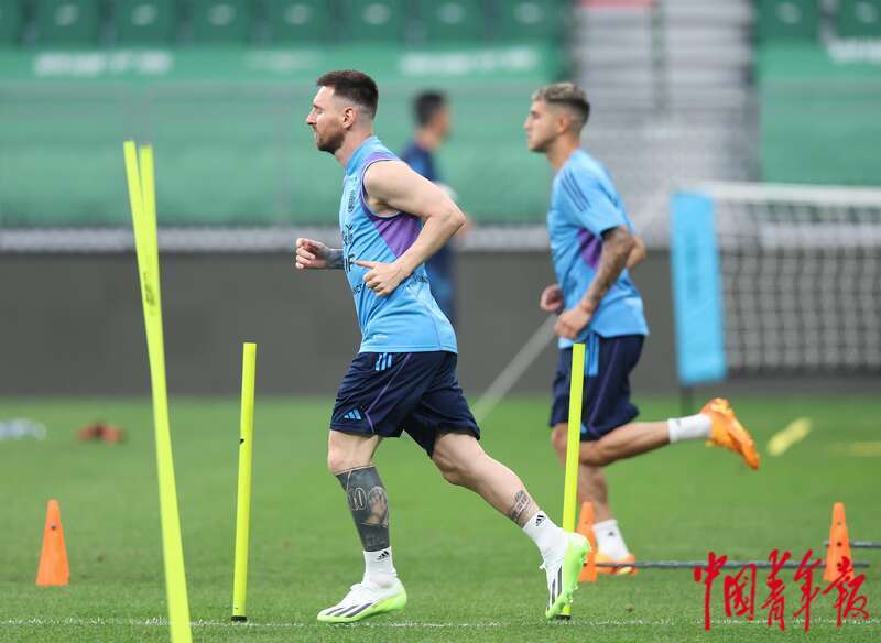 梅西一条龙工体,梅西新工体进球时现场