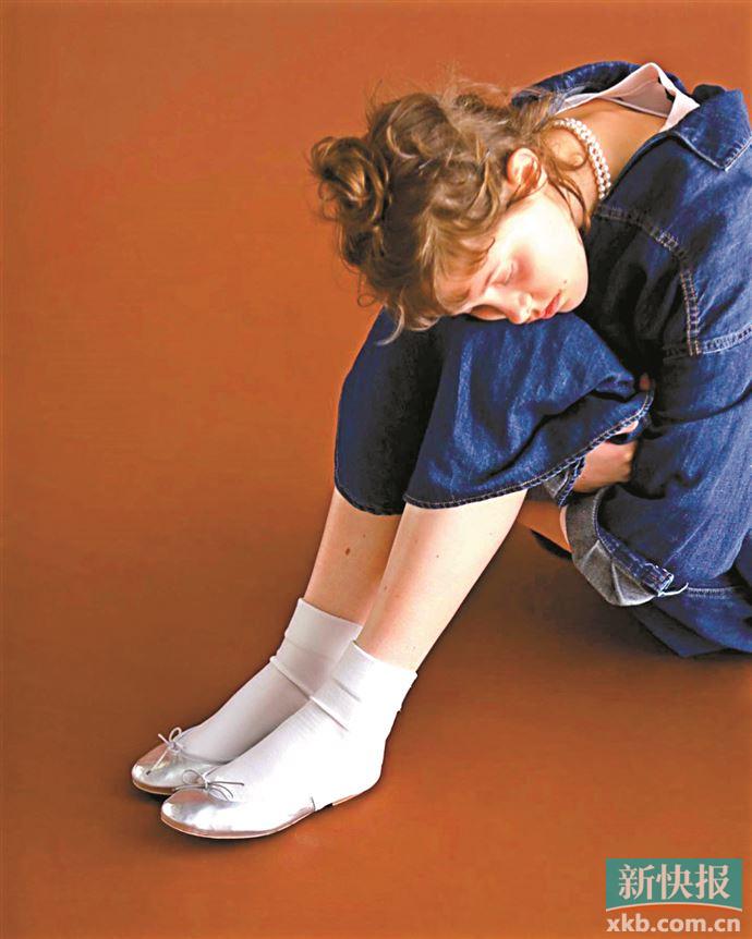 闪闪亮的鞋,闪闪亮亮的小鞋子