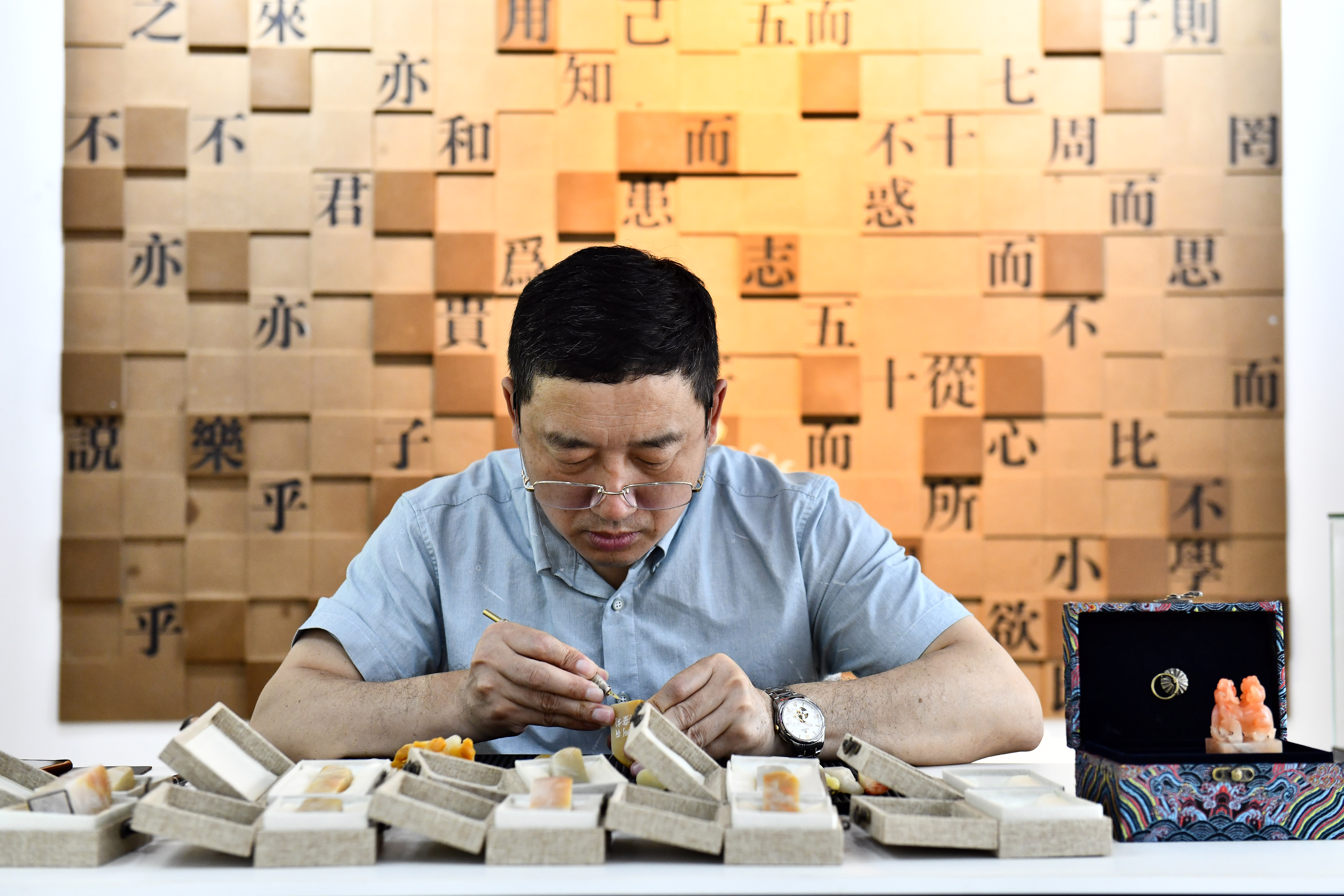 (新华全媒+)解码文化自信的城市样本|山东曲阜:哲思汇圣地文脉润千秋