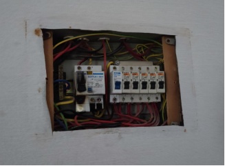 发生电气火灾后第一条措施,警惕多发火灾