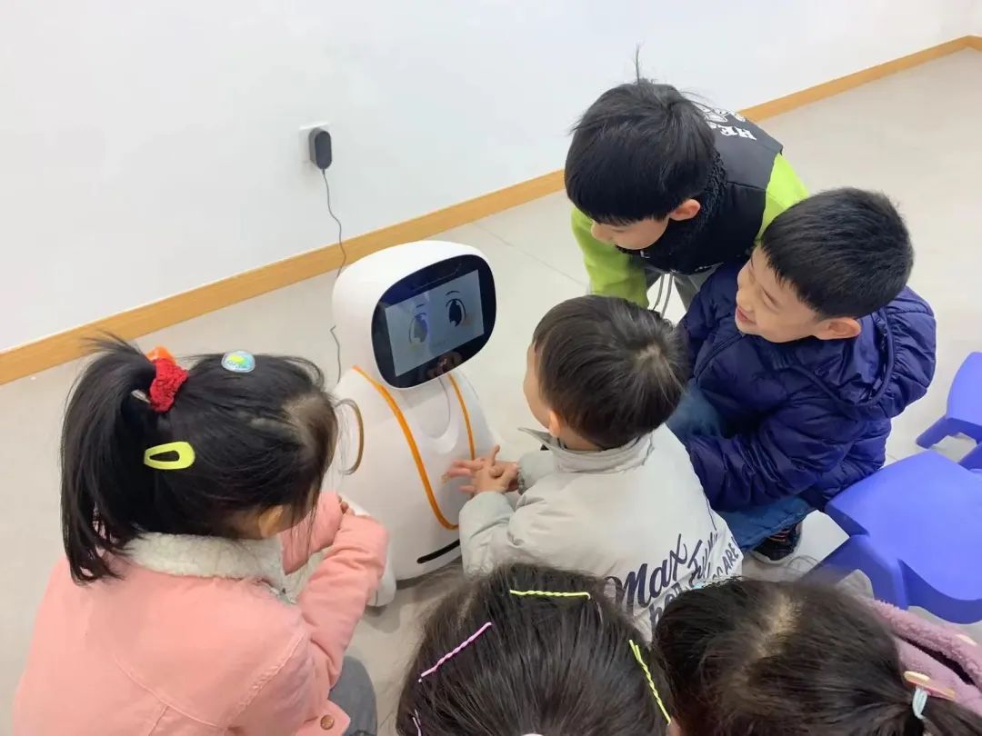 幼有善育丨为儿童创设“*界无**”空间，这所幼儿园让童年充满“阳光”