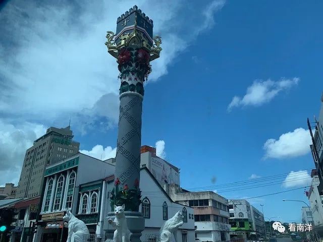 游古晋河滨公园的路线,古晋河滨公园夜景