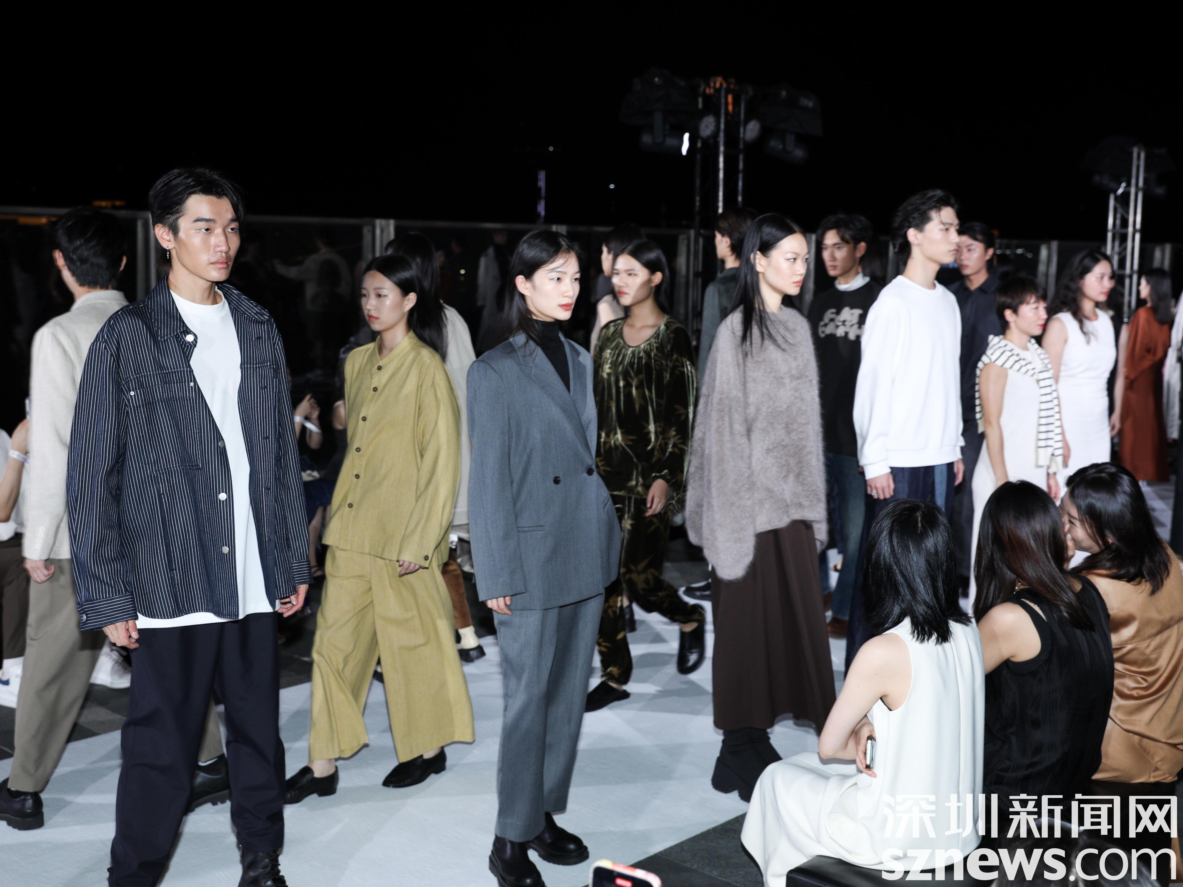 “斜杠模特”演绎“日常浪漫，山海无拦”UXUniverse山海时尚秀在蛇口举行