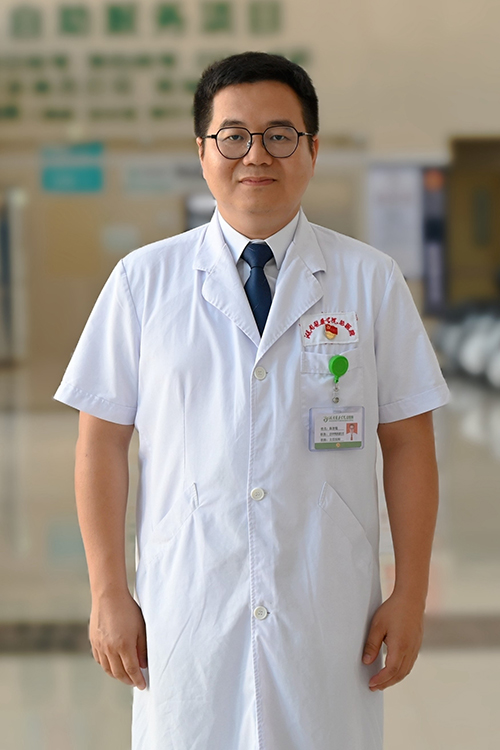 勇担健康使命，铸就时代新功——湖南医药学院总医院评选出第六届“十佳医生”