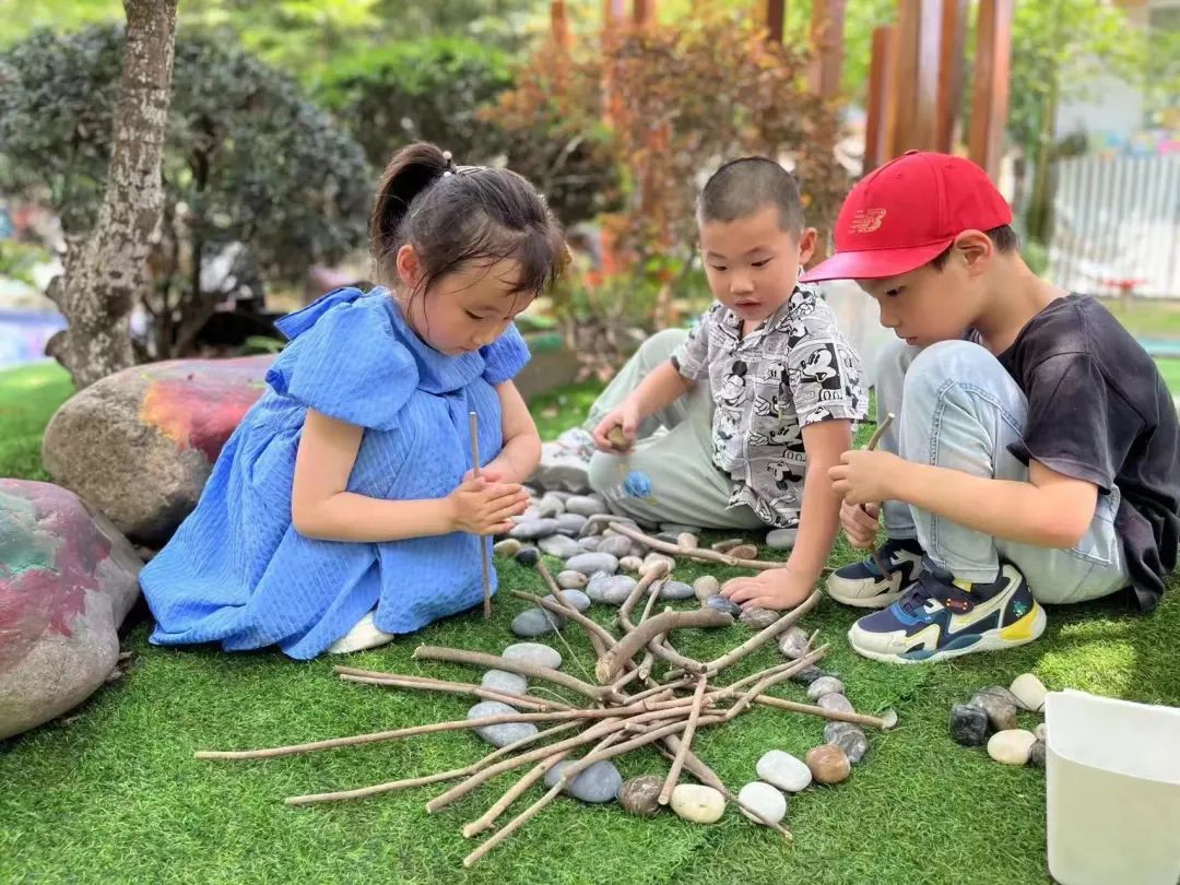 幼有善育丨为儿童创设“*界无**”空间，这所幼儿园让童年充满“阳光”